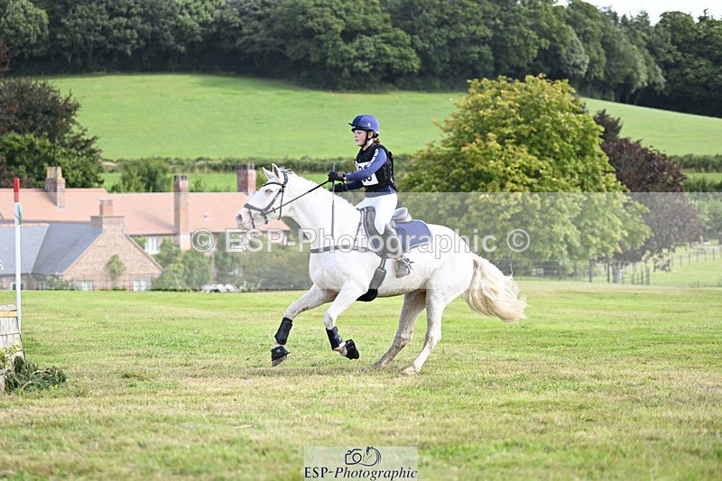 240825X-110045-31521 - 70cm XC 10.00 to 11.00