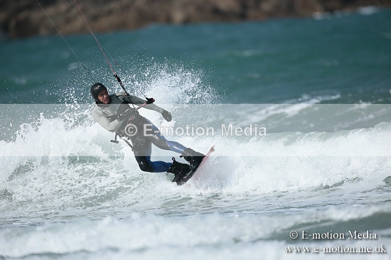 KS 020413-113 - Kite Surfing
