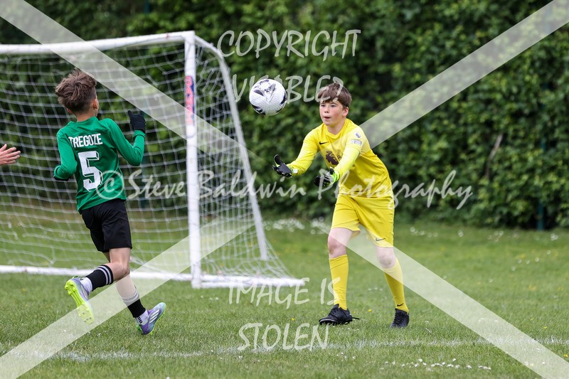 1DX32755 - The Croft V Tregoze