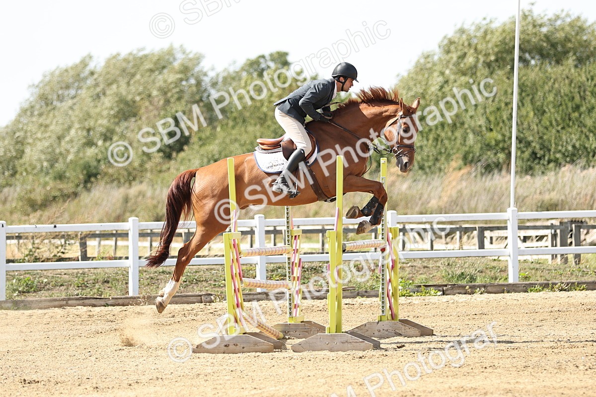 SBM_005086 - Class 6 = Senior Newcomers - 1.10m Open