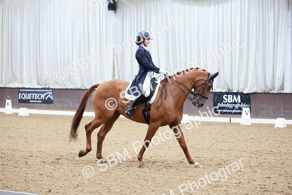 SBM_016356 - Class 5 - FEI INT II - 17.24-18.20