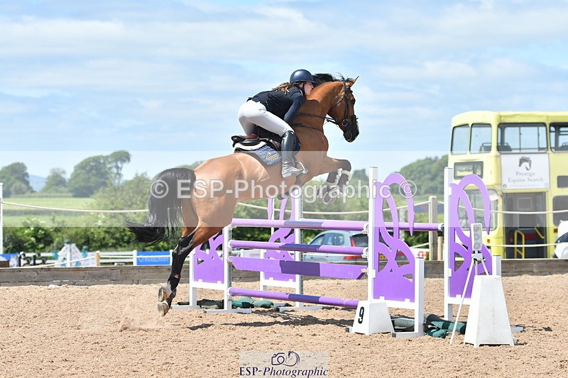 240609A-132352-05624 - Cls 18 Snr Newcomers and 1.10m Open