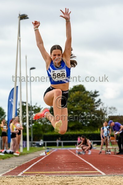 Age25SAT-914566 - Field Female Set One