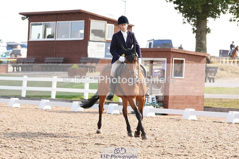 250817-093737-07173 - 157-Camilla.HankinsonChapel.Arch