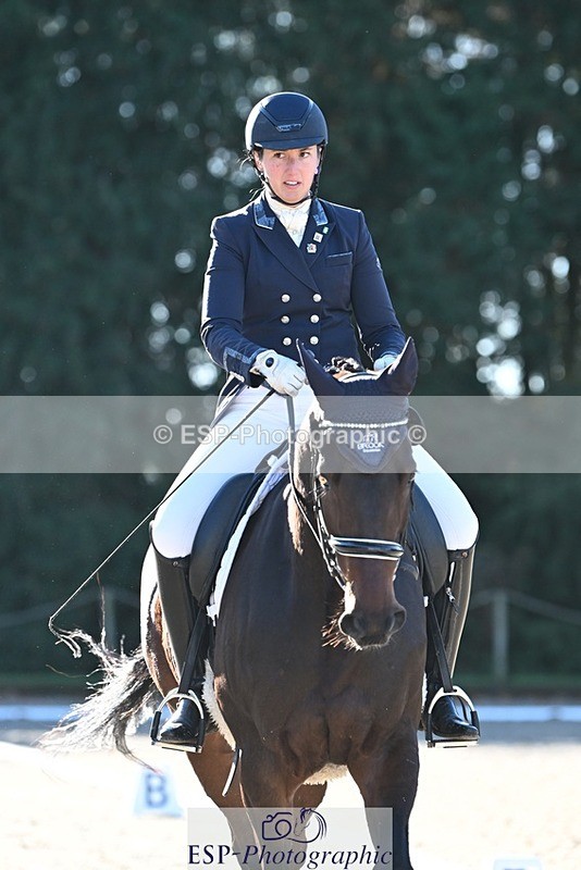 231110-105706-00261 - Cls 2 Prelim 17(a)Q