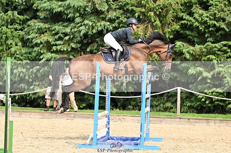 240818-153156-05246 - Cls 12A Snr Foxhunter & 1.20m Open