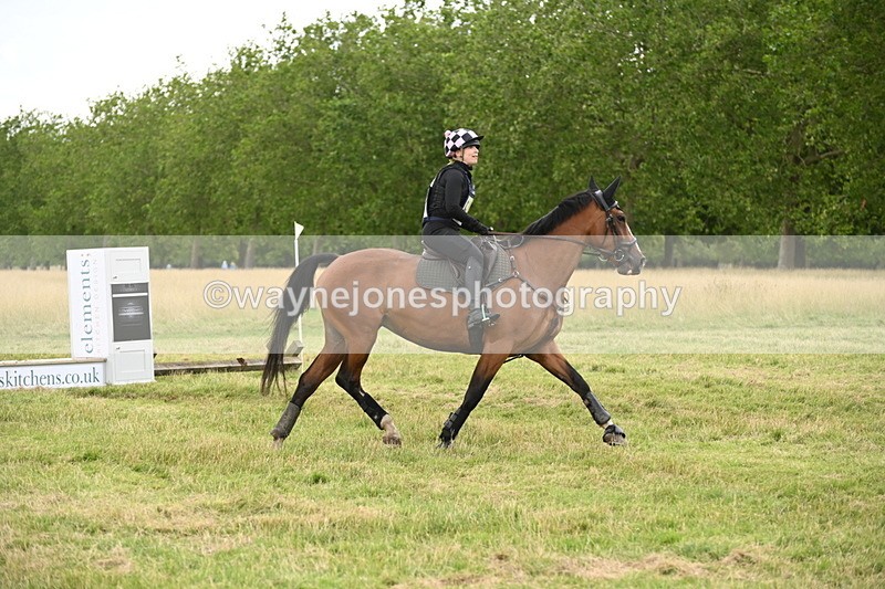 WJ6_4827 - Time at Jump 13:04 to 13:34