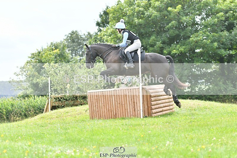 240803-133648-06931 - 153-Eleanor_Blewitt-CARRY_ON_PRINCESS