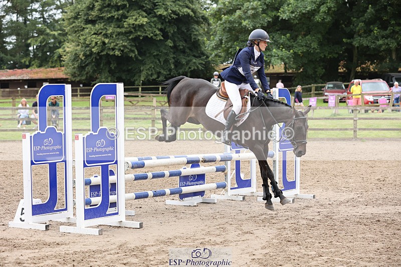 240804-143453-15962 - 605-Xanthe_Baylis-TULLIBARDS_HERSELF