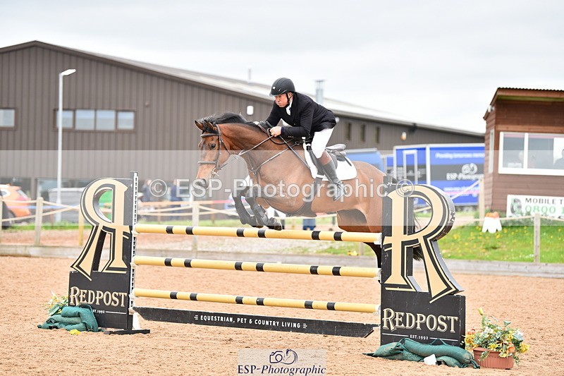 230507A-142002-08376 - Cls 48 Foxhunter