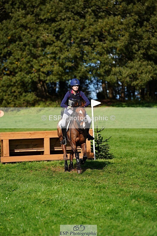 241026-125934-13597 - 450-Erin.Dovey-MONEYHILLS.PAGEANT