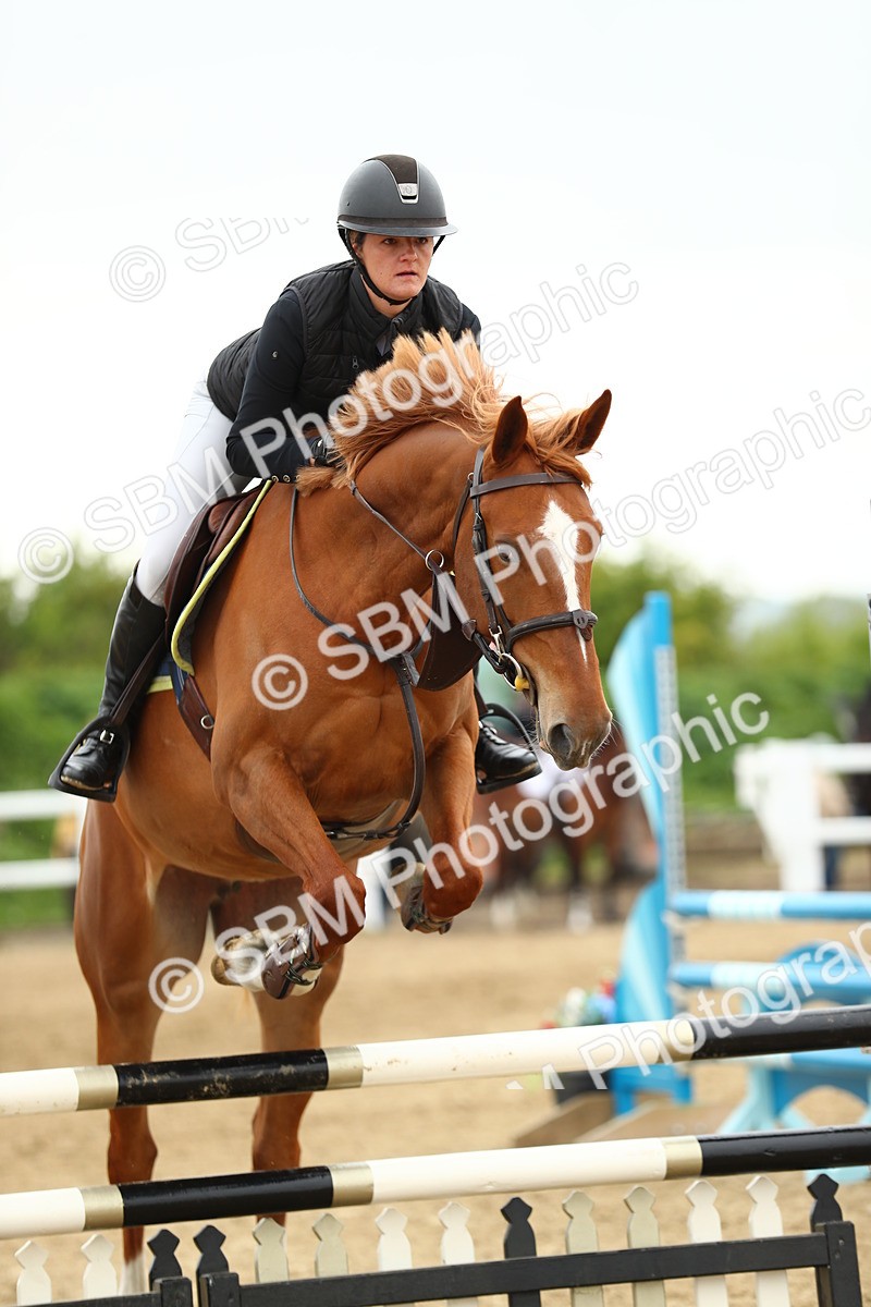 SBM_000261 - Class 2 - Senior British Novice 90cm
