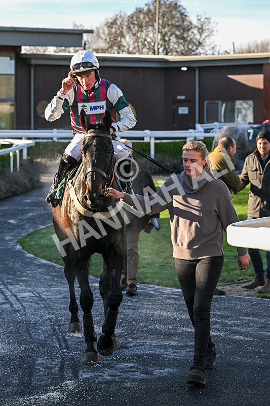 211125-Race 1-I See The Sea-6764 - Race 1