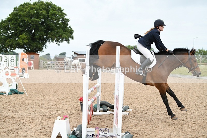 250807-111301-00509 - 90cm Round 1