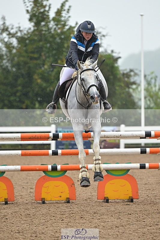 240925A-141310-01080 - Cls 5 Foxhunter and 1.20m Open
