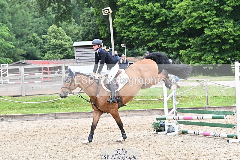 250613A-134853-01718 - Cls 12 95cm Amateur Quali