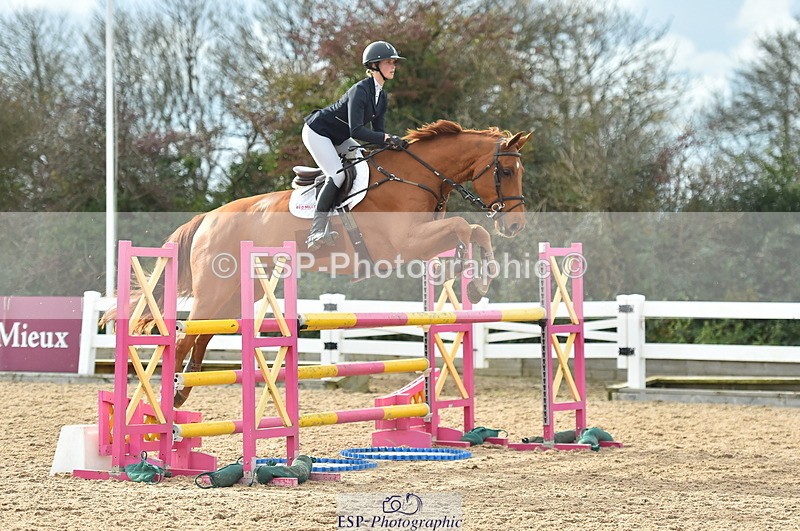 231111A-130844-02056 - Cls 12 Newcomers & 1.10m Open