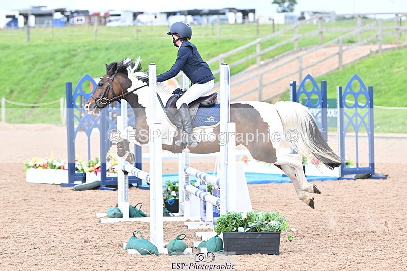 240628A-160550-01350 - Cls 5 Stepping Stones 128cm + 138cm