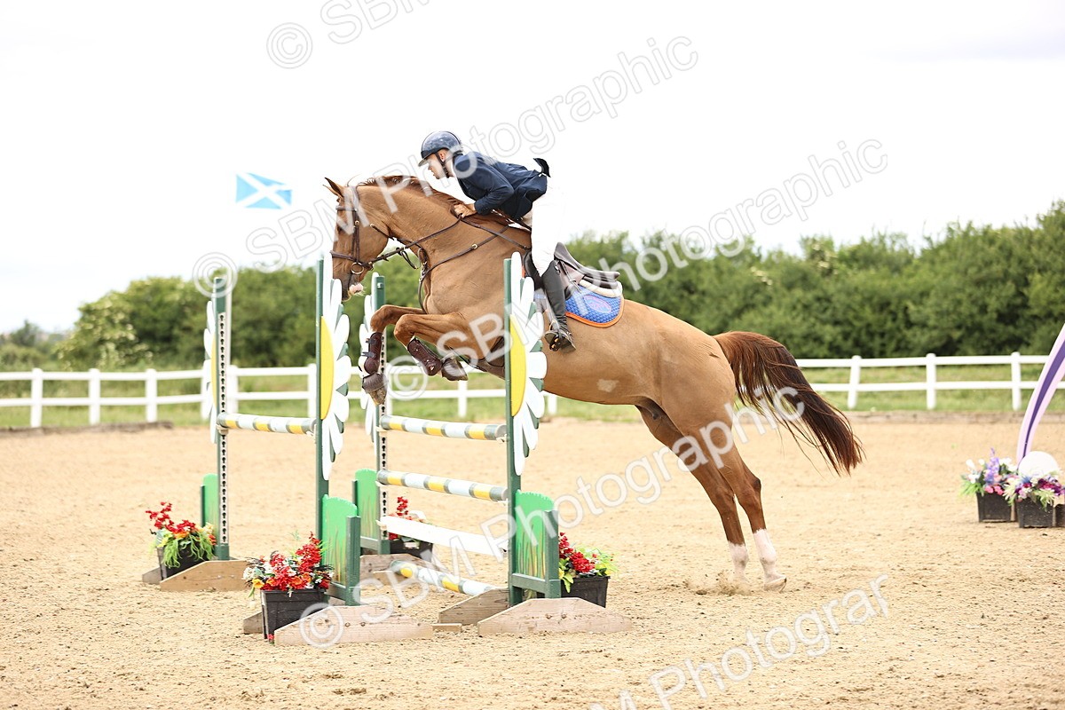 SBM_007746 - Class 19 - Senior Newcomers - 1.10m
