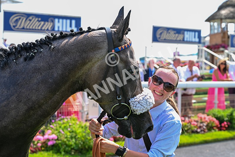 100726-Race 2-Flora Of Bermuda-9787 - Race 2 14.45pm William Hill Summer Stakes