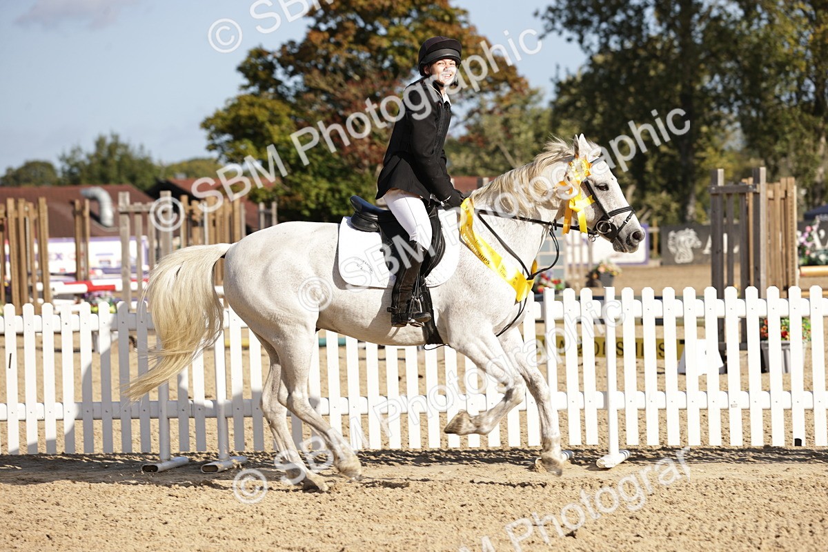 SBM_15041_J32 - Senior 70cm Championship - Michaela Camphell