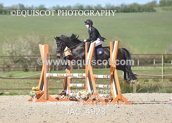 JAC_4923 - CLASS 13 SAT Senior BritiNovice/ 90cm Open