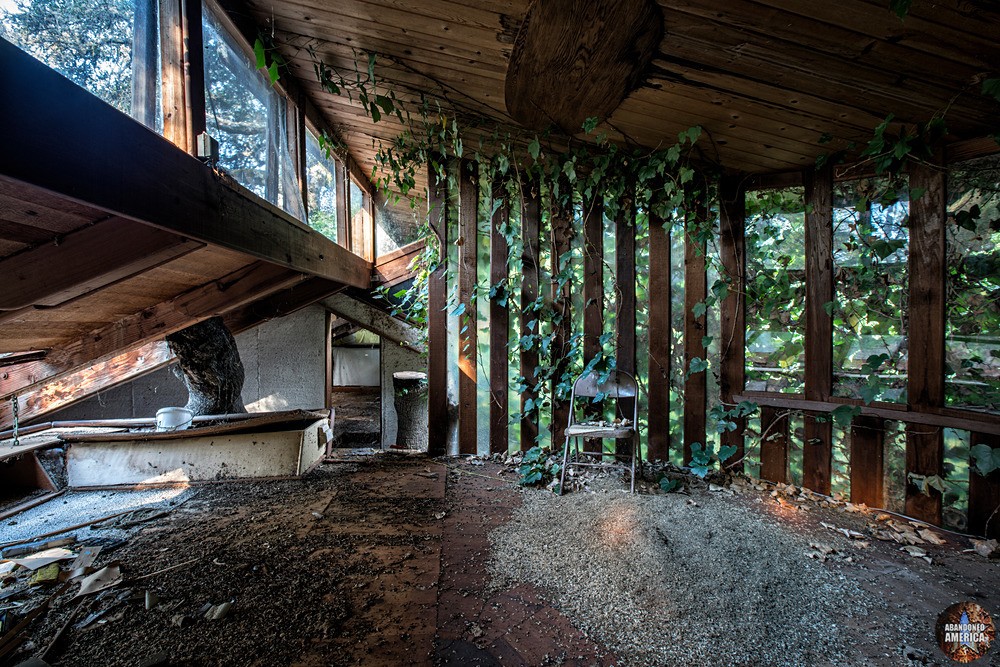 Abandoned Woodworker's Home | Interior/Exterior - ABANDONED PLACES