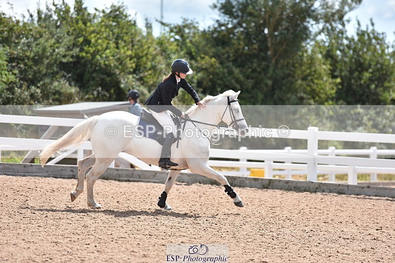 230806A-131440-01951 - Cls 20 Pony Discovery & 90cm Open