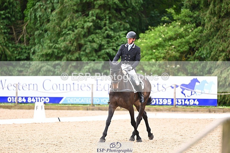 240524-093550-07907 - 507-DASSETT_ROCK_STAR-Tom_D_Crisp