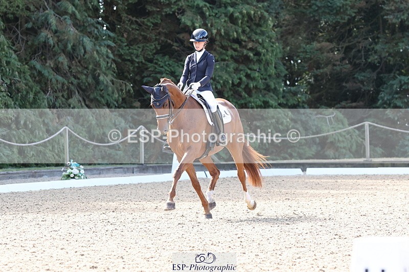 250809A-101315-02540 - 074-Robyn.WalkerSt.Giles.Voila