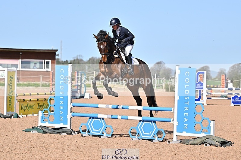 260408-104255-00218 - Cls 2 British Novice and 90cm