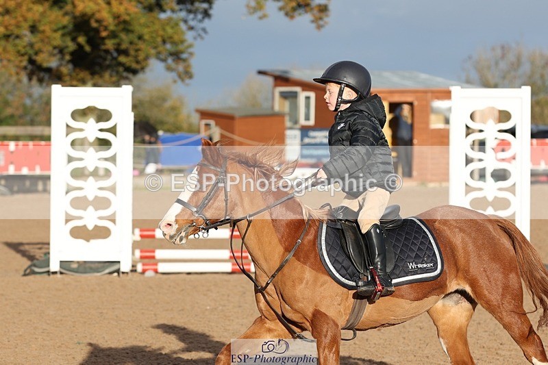 251025-093158-00716 - Cls 20 Clear Round 50cm