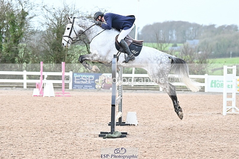 231208A-135419-01033 - Cls 6 Foxhunter & 1.20m Open