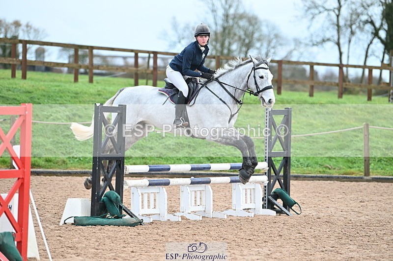 231203A-110206-00706 - Cls 16+17 Club and Schools 80cm