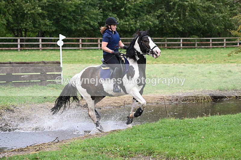 WJ6_2954 - Time at Photographer 11:01 to 11:20