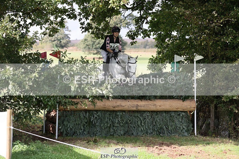 231020-140321-09255 - 114-LATINA'S.TWINKELING-Pippa.Haslam-XC