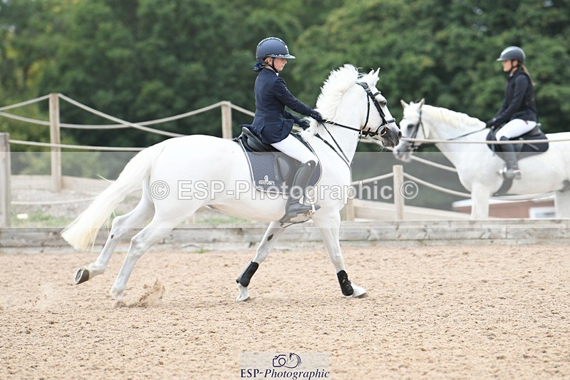 250807-104528-00317 - 80cm Round 1