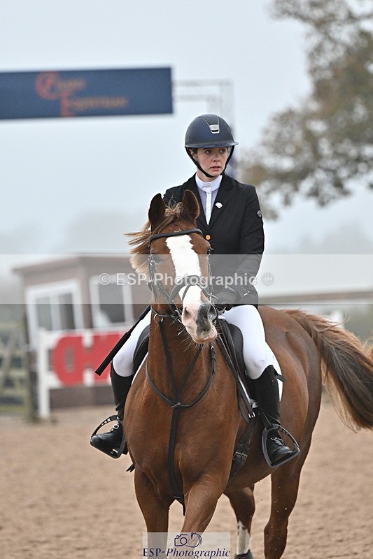 241103A-103553-06692 - SUN Cls 18 British Novice and 90cm Open