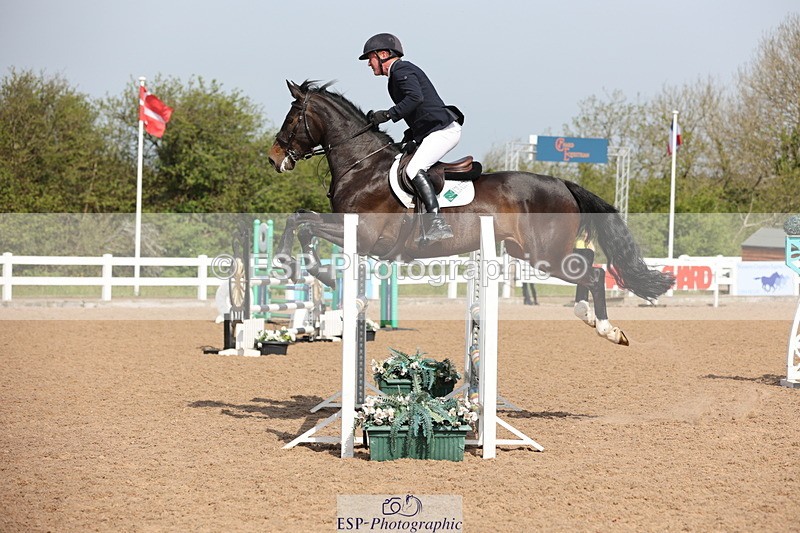 240510A-101218-05620 - Cls 14 Discovery and 1m Open