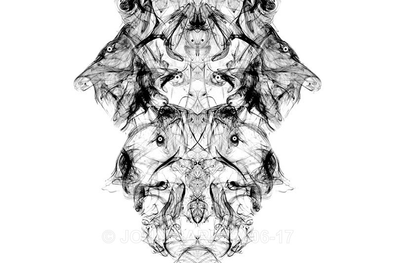 Alien Head 0996 - SMOKE ART( The Alien invasion) PHOTOS