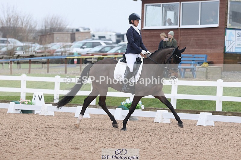 250216-095107-04947 - 229-Tara.Faulds-Platinum.SNW