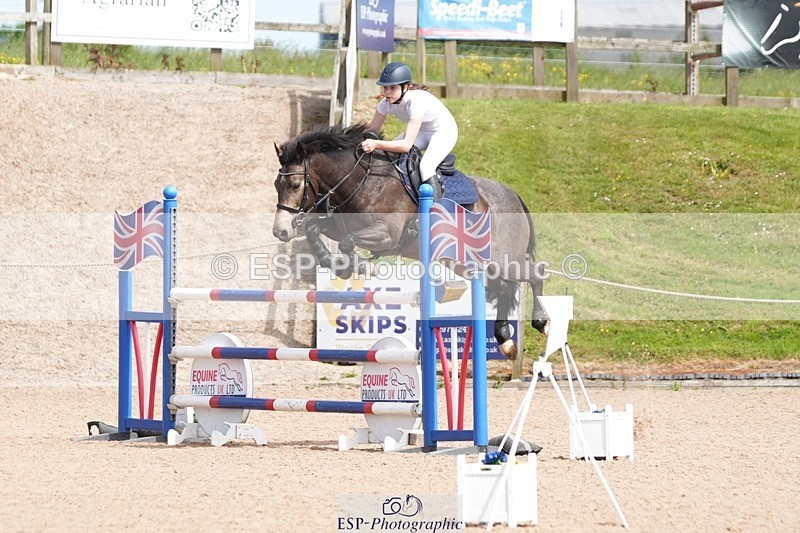 260523-152128-00756 - Cls 9 Pony Foxhunter and 1.10m Open