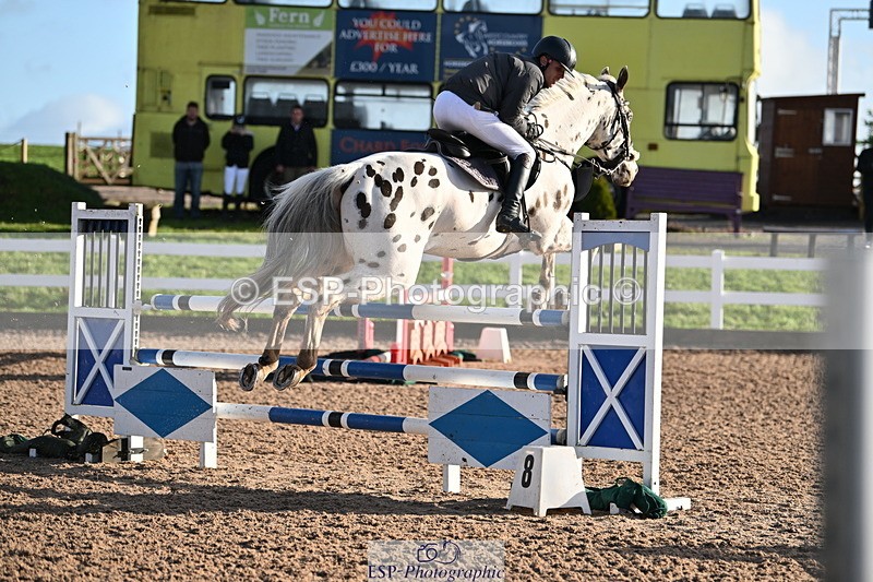 231209A-111413-01591 - Cls 11 Snr 1.05m Open