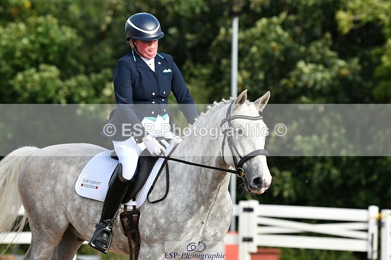 250906-092348-00337 - 091-Jenny.FolmanPluto.Barbana