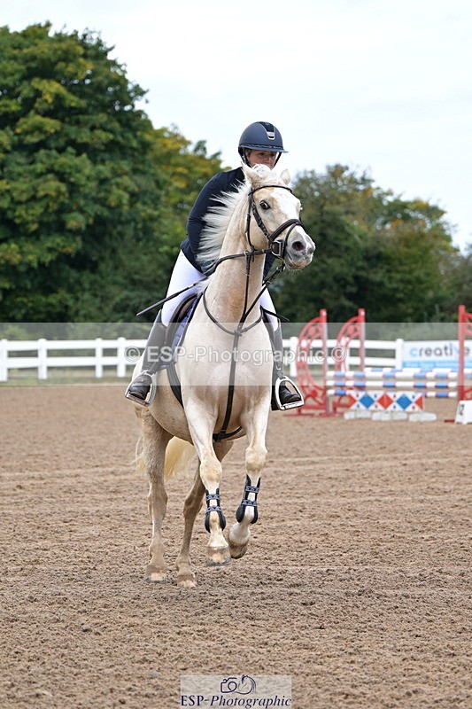 240925A-102405-00056 - Clear Round