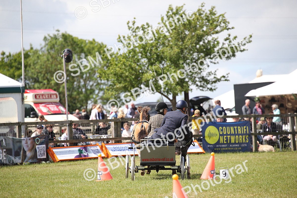 SBM_15322 - Class 90 - Scurry 122cm and Under