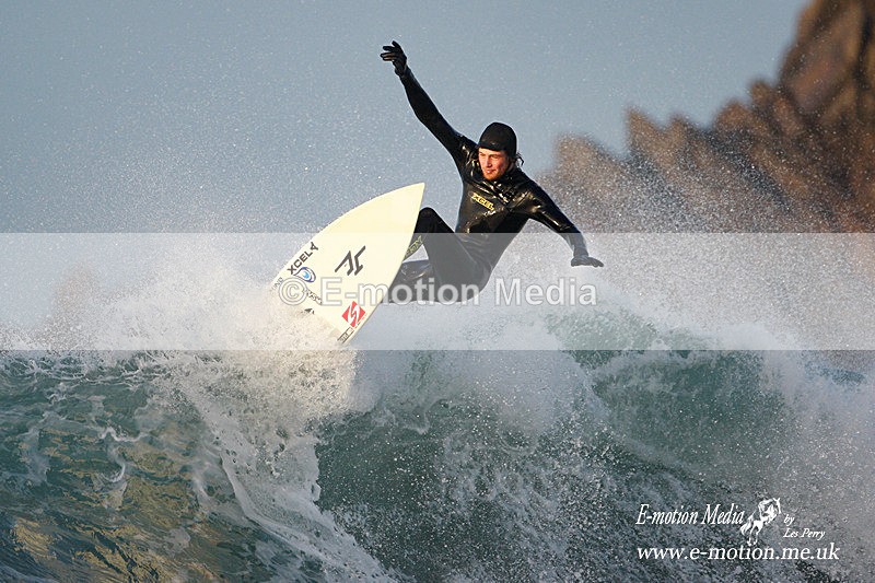 SU 170109-10bb - Water