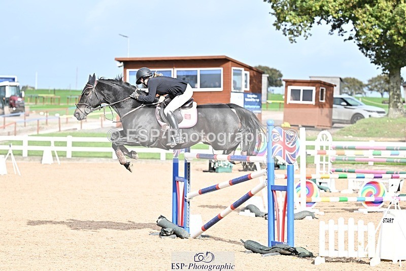 251004-160442-02391 - Cls 11+12 National 1.30m and 1.40m
