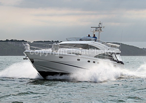 110604 LADY CHRISTINE FAIRLINE SQUADRON IMG_2027 - Flybridge Cruisers