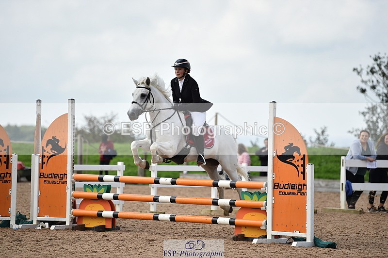 230902A-123518-01153 - Cls 3A Pony Medium 80cm